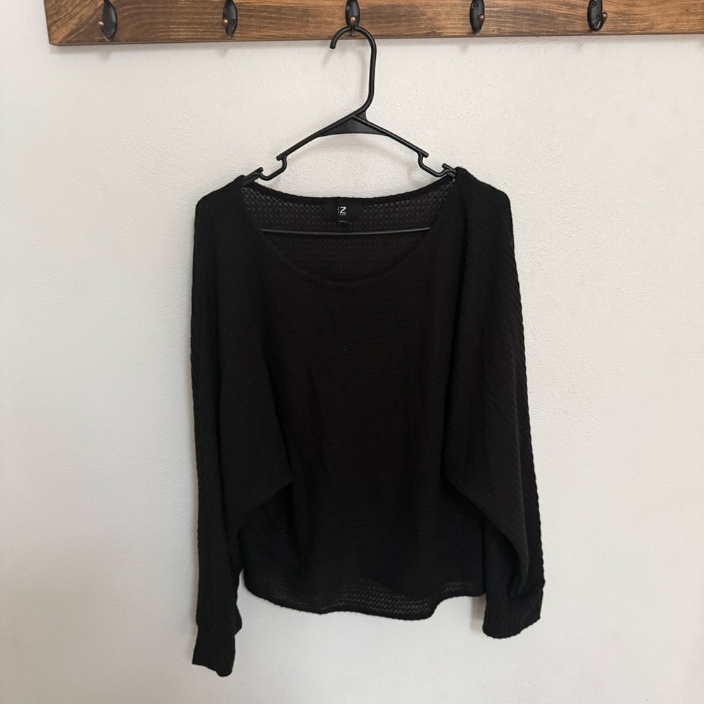 Iz Byer Black Knit Long Sleeve Top